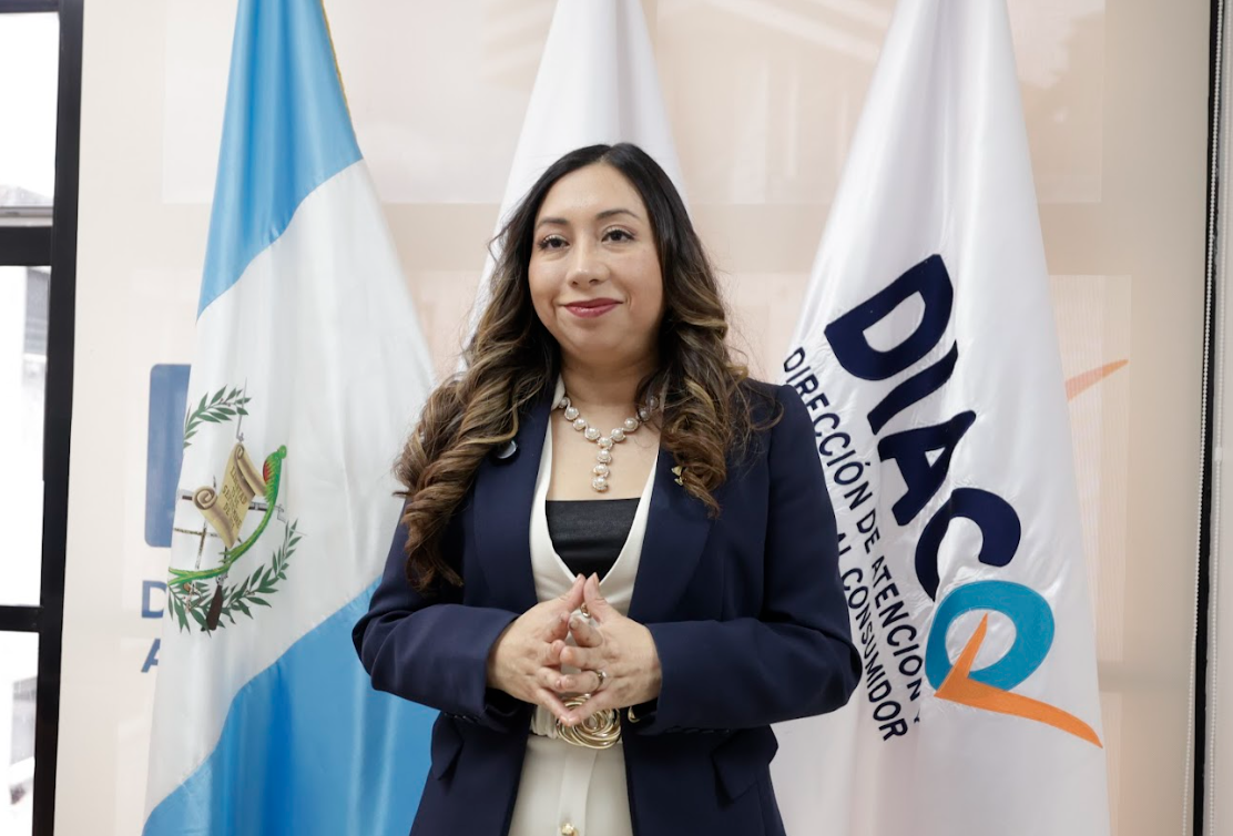 la directora de la Diaco, Leslie Yvonne Tzicap González