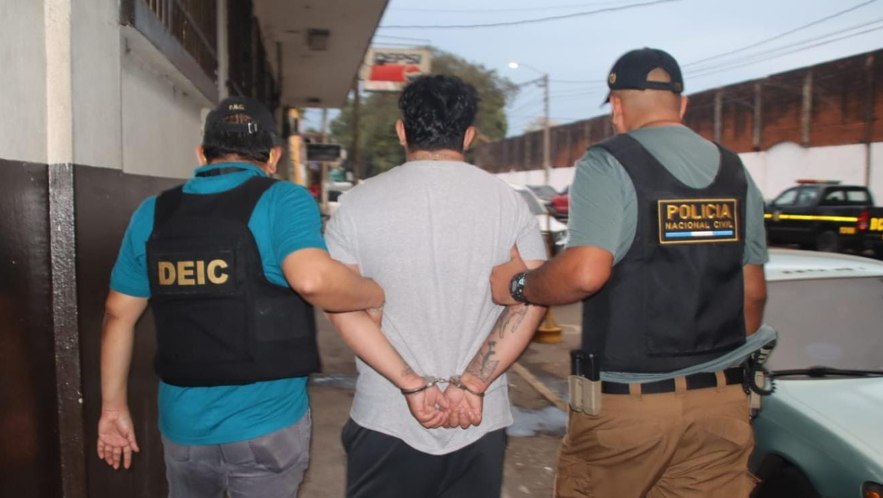 PNC captura en Escuintla a extraditable requerido por Estados Unidos por delitos sexuales