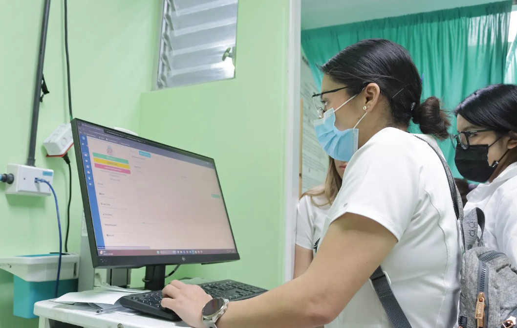 Hospital de Totonicapán moderniza atención en emergencia con sistema digital. (Foto: MSPAS)