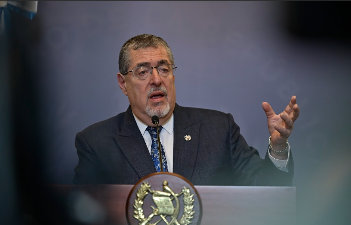 Gobierno mantiene vigilancia permanente ante la crisis internacional del petróleo