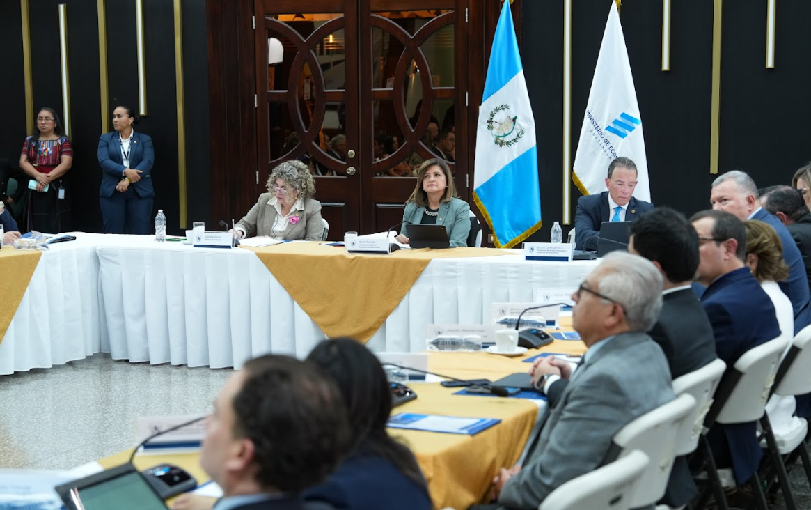 Gabeco da seguimiento al alza de precios de los combustibles