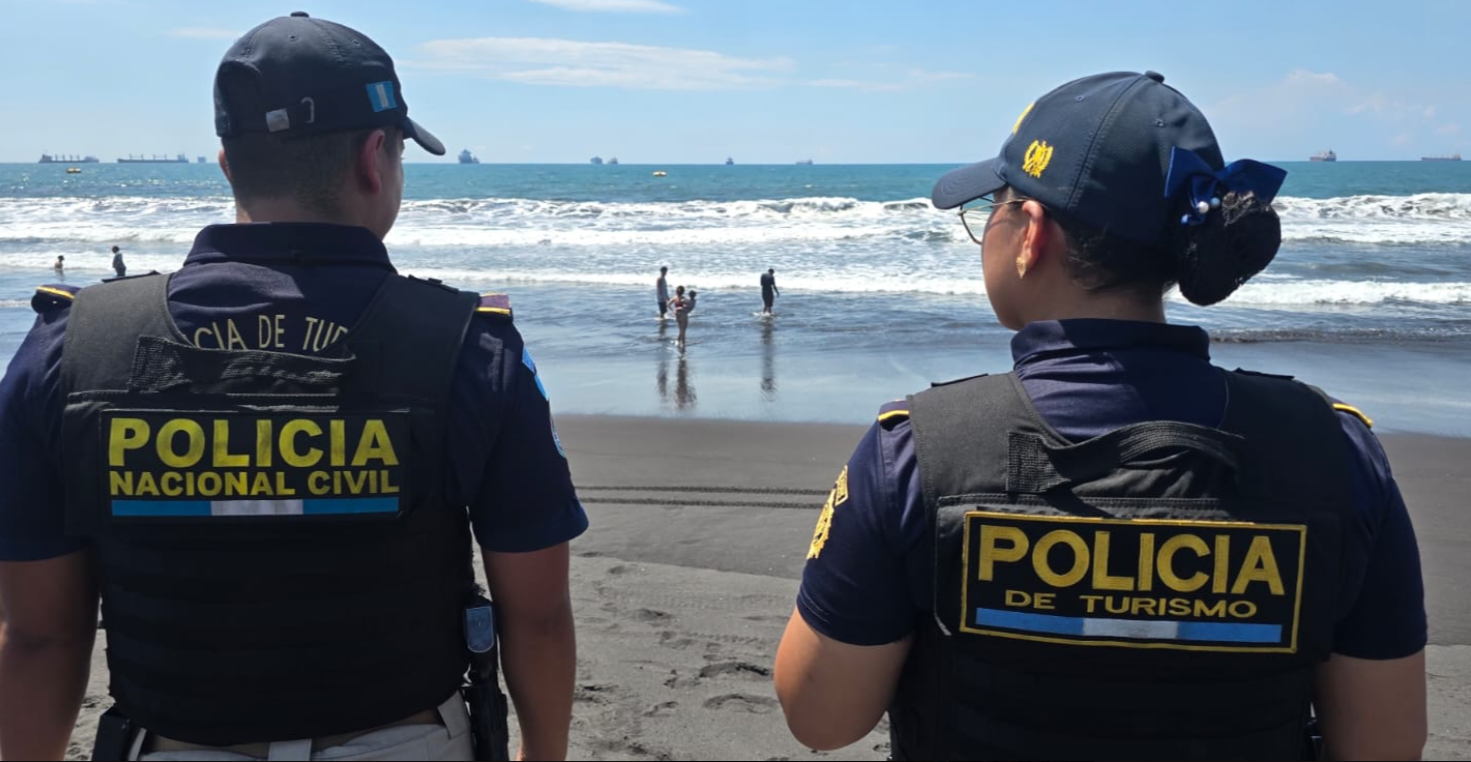 Se desplegarán más de 42 mil agentes policiales para garantizar una Semana Santa segura./Foto: PNC.