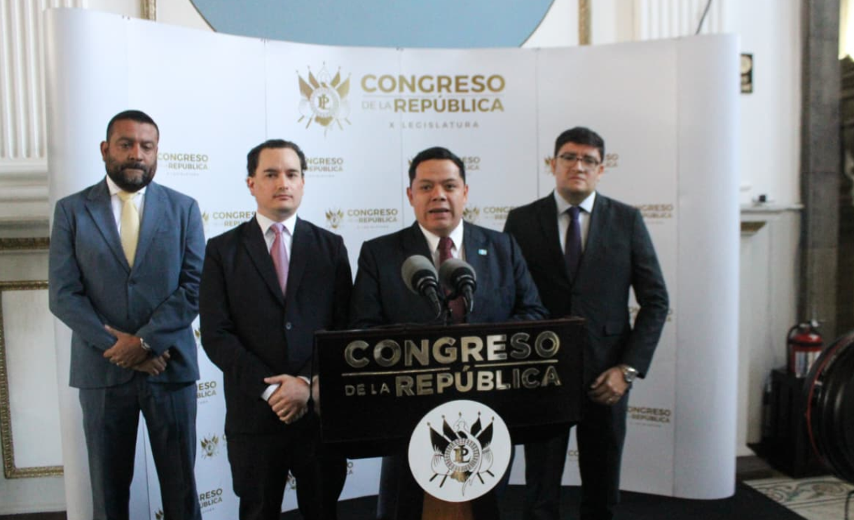 Superintendencia de Competencia propone mayores montos y alcances de multas por incumplimientos sobre los combustibles