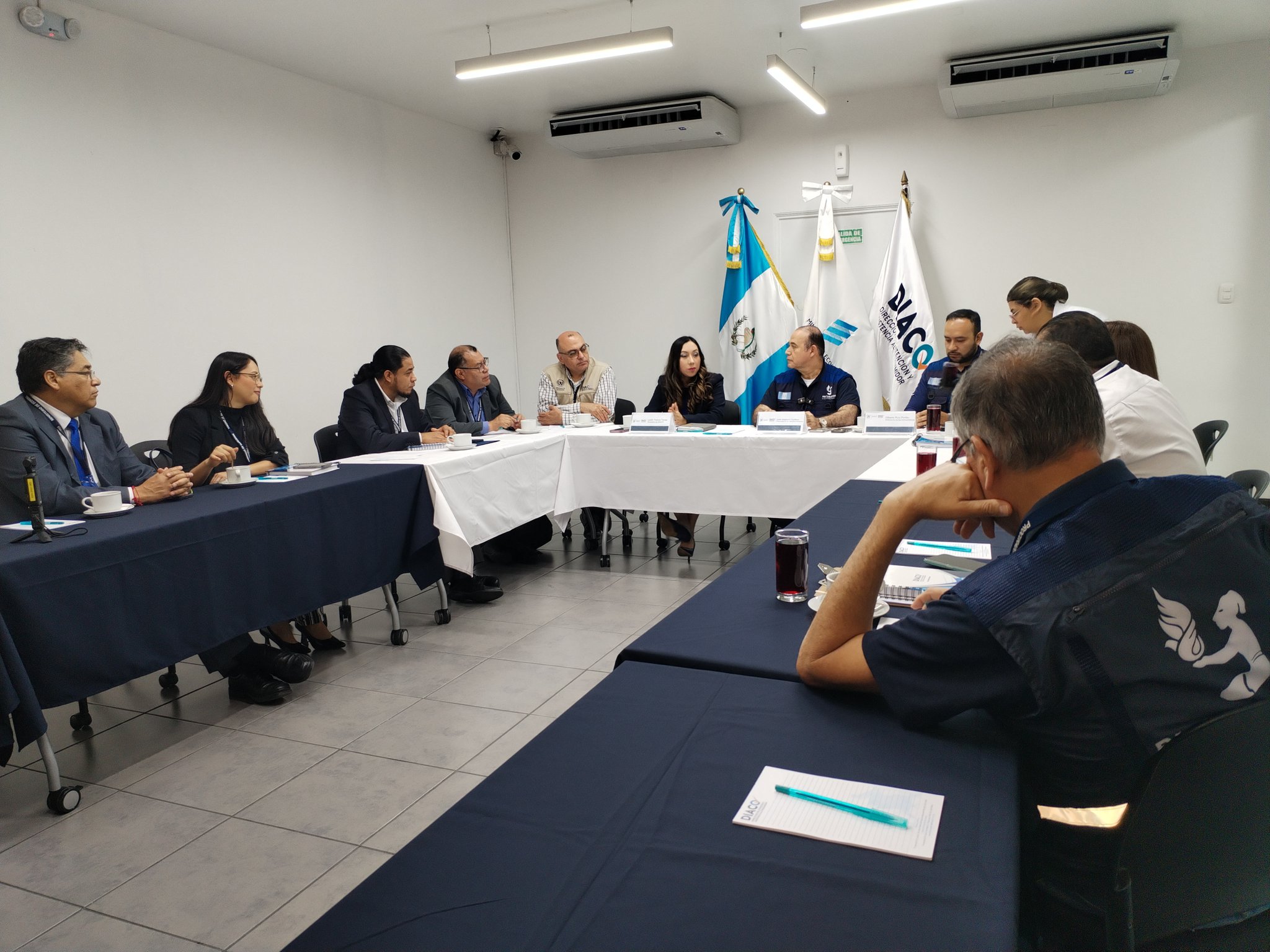 Diaco y PDH dialogan sobre operativos de vigilancia por especulaciones de precio de combustibles
