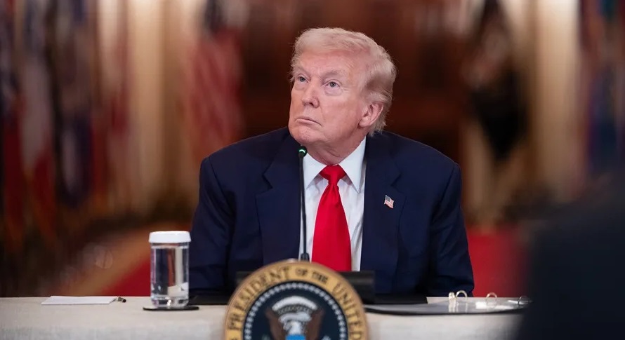El presidente de EE. UU., Donald Trump, asegura haber derrotado a Irán.