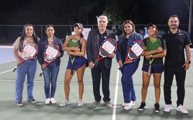Inauguran canchas de tenis en el Campo Marte./Foto: MCD.