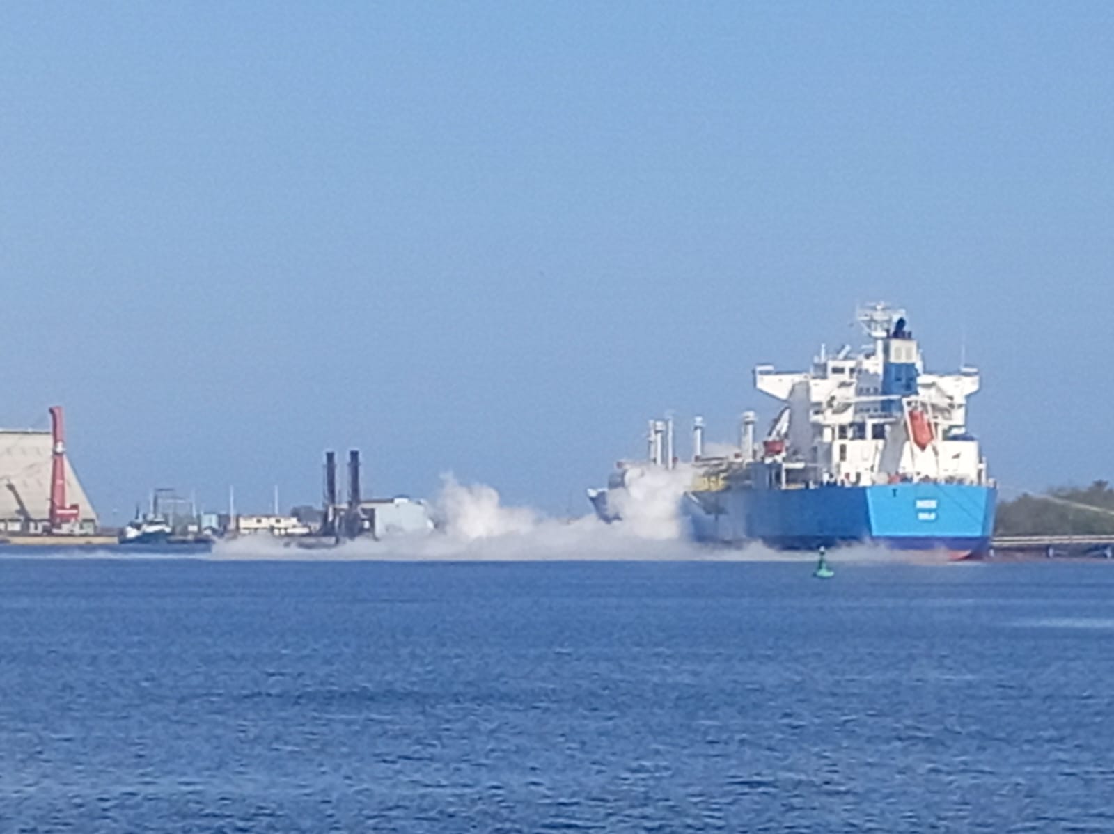 Mindef apoyó en contención de fuga de gas en puerto Quetzal