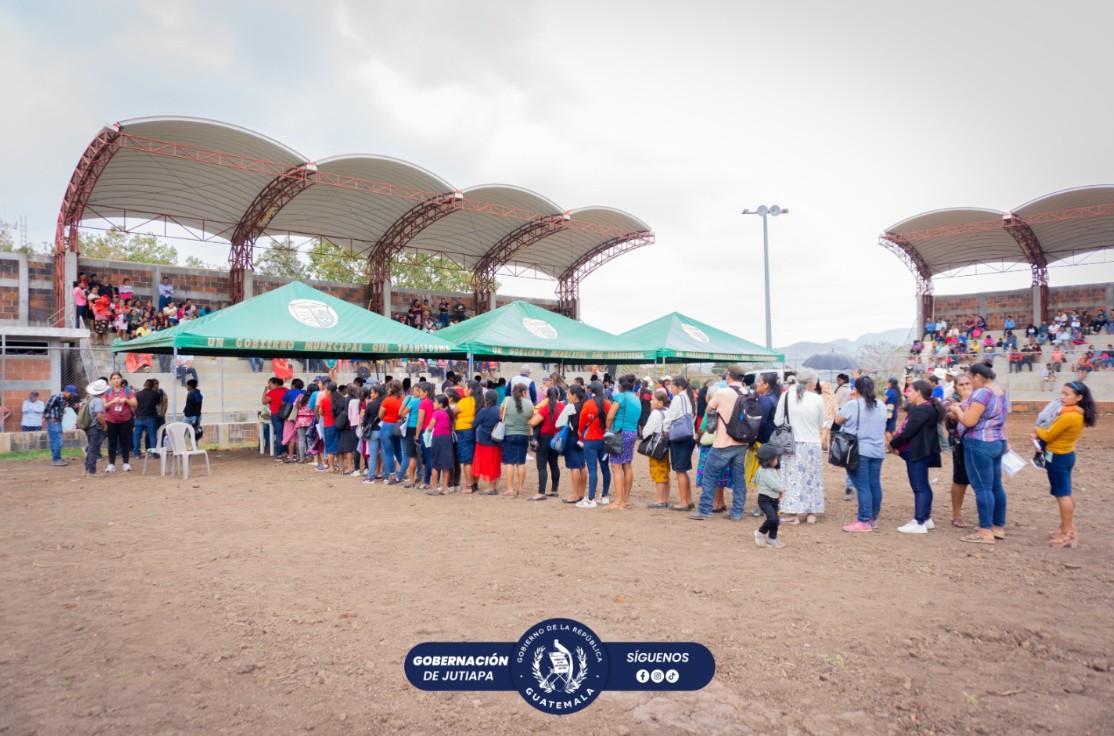 Entregan 500 estufas mejoradas a familias de Conguaco, Jutiapa