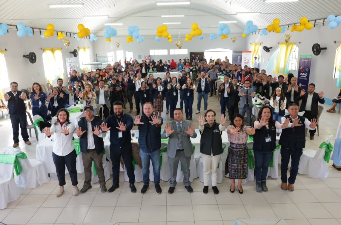 Lanzan iniciativa intersectorial Mano a Mano en cinco municipios de Quetzaltenango
