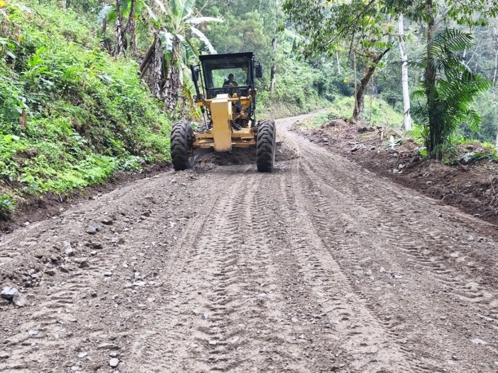 Compromiso con el mejoramiento vial en la Ruta Departamental-20 de Purulhá, Baja Verapaz