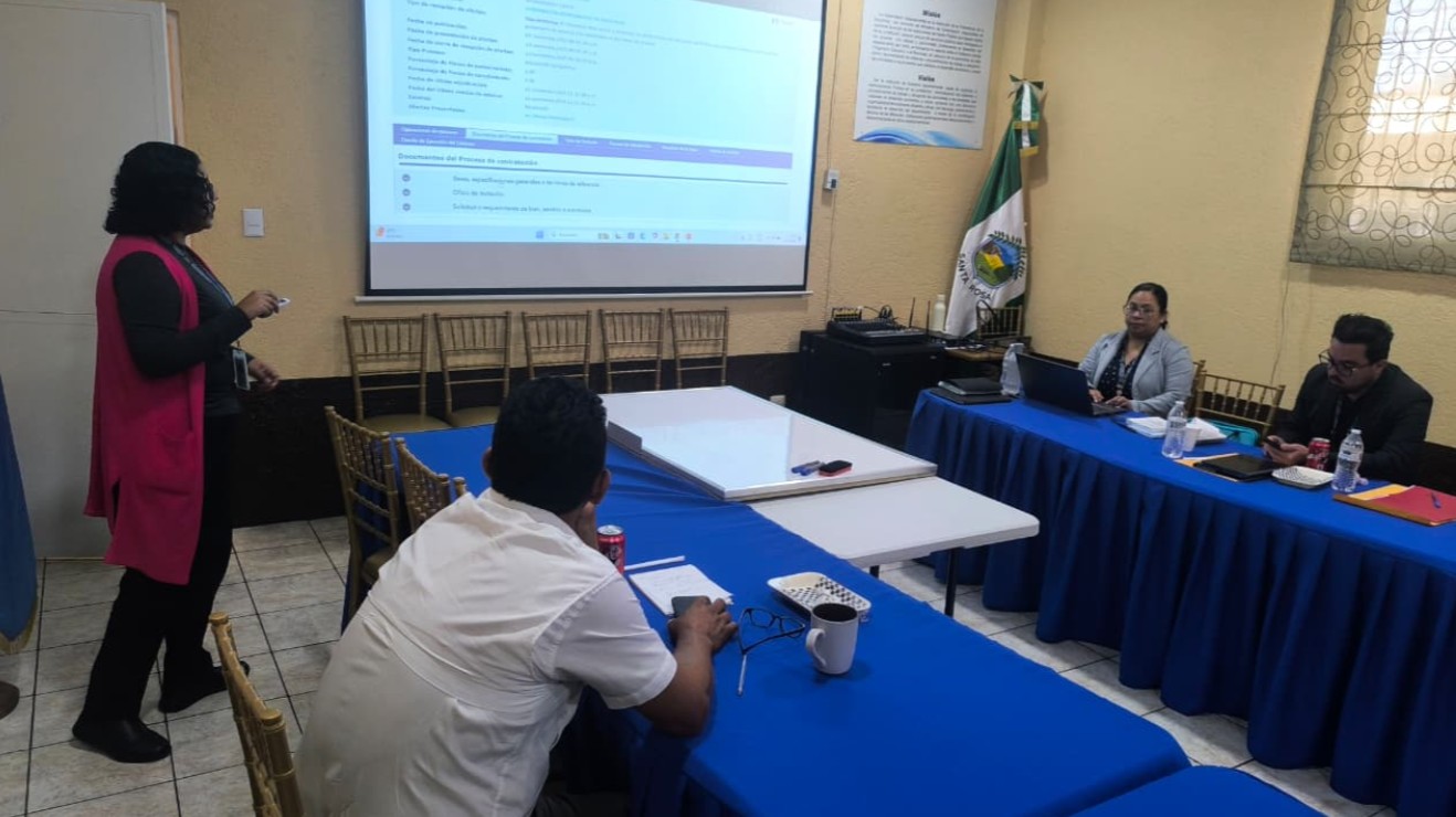 Primer taller en Santa Rosa fortalece la transparencia en la gestión pública