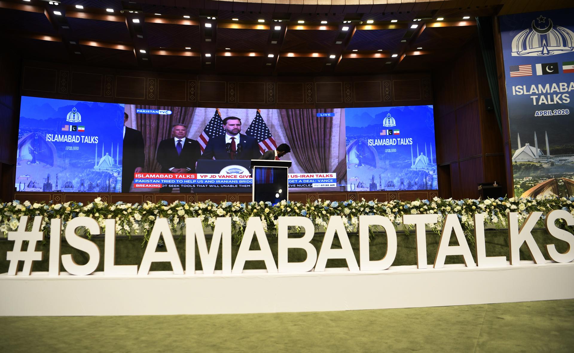 Delegaciones de Estados Unidos e Irán se reunieron en Islamabad. / Foto: EFE.