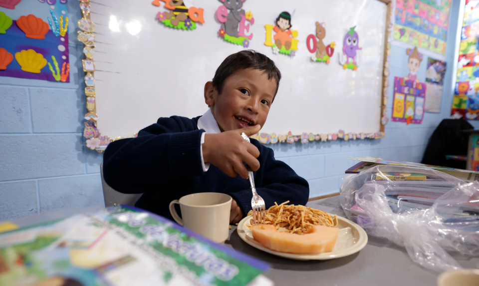 Ministra de Educación resalta apoyo a los estudiantes mediante la alimentación escolar. (Foto: archivo)
