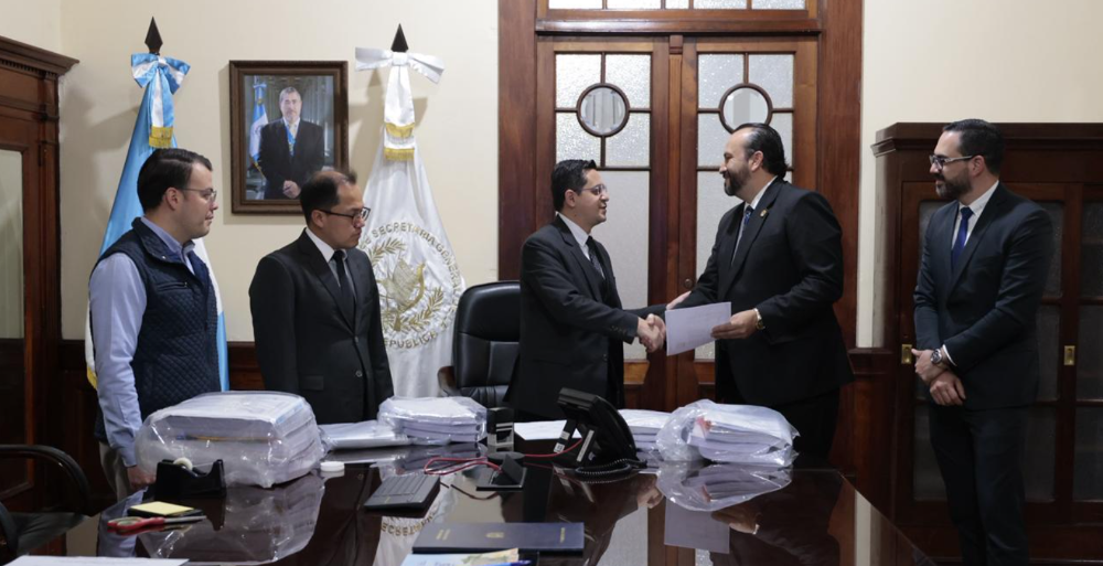 Secretaría General de la Presidencia recibe nómina de aspirantes a fiscal general 2026-2030
