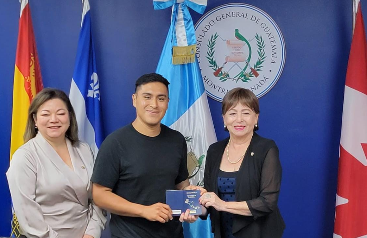 Guatemala cuenta con 26 centros de impresión de pasaportes en el mundo . / Foto: Minex.