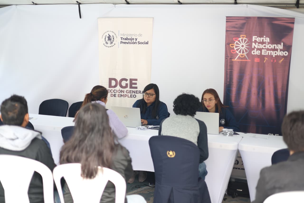 Inicia Feria Nacional del Empleo en la Ciudad de Guatemala