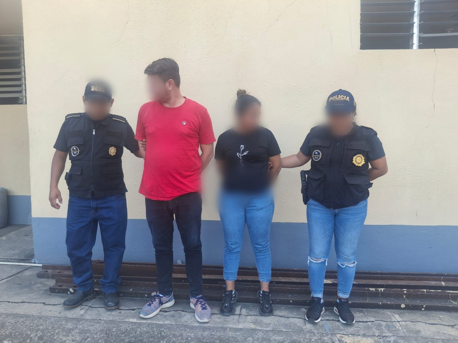 Capturan a dos por robo de medicamentos en hospital infantil