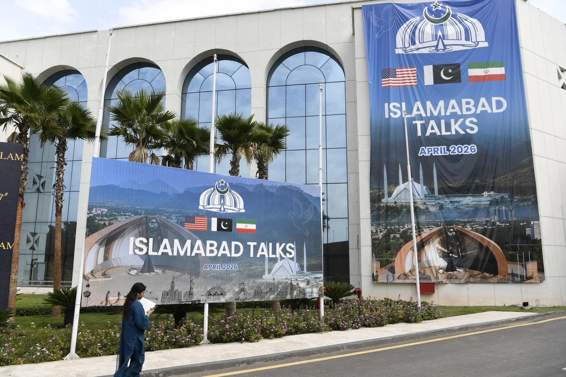 La falta de concesiones estanca las negociaciones entre Estados Unidos e Irán en Islamabad, Pakistán.