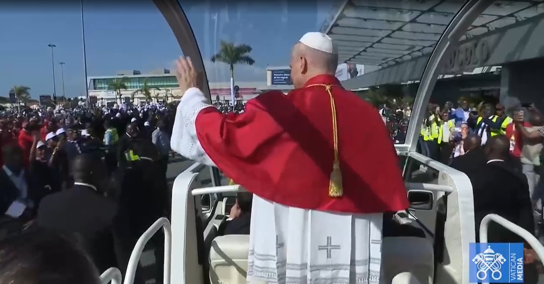 Luego de una gira por cuatro países africanos, el papa estadounidense se despide de ese continente con un mensaje de esperanza.