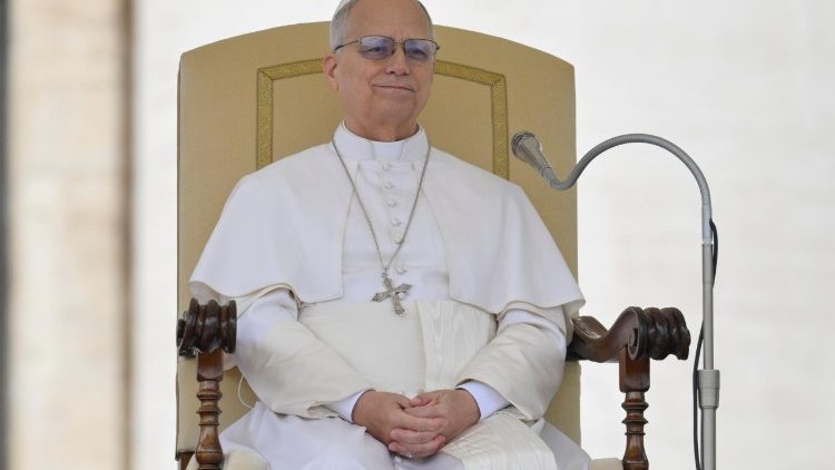 Durante su viaje por África el papa León XIV se refiere a la concentración de la tecnología.
