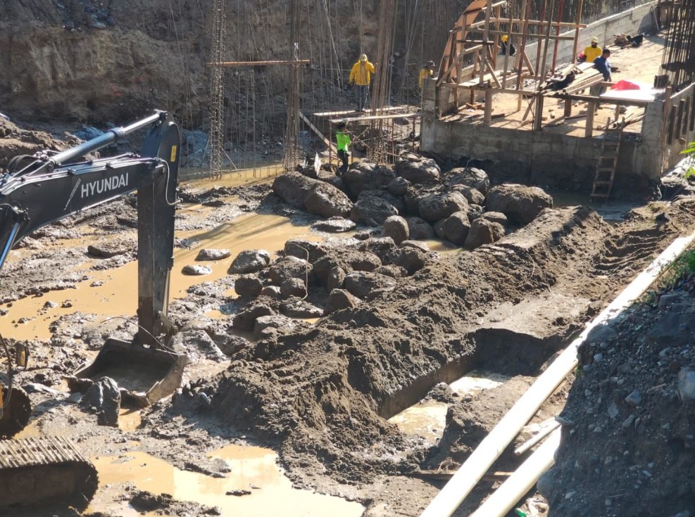 Avanzan trabajos de infraestructura vial en la ruta CITO-180