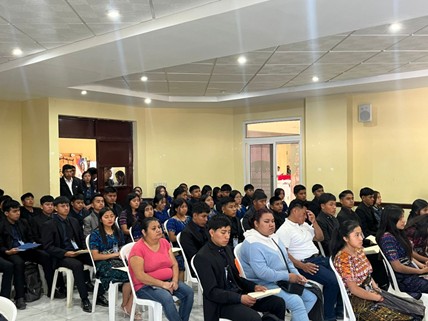 Realizan Feria Nacional de Empleo Juvenil en Salamá, Baja Verapaz