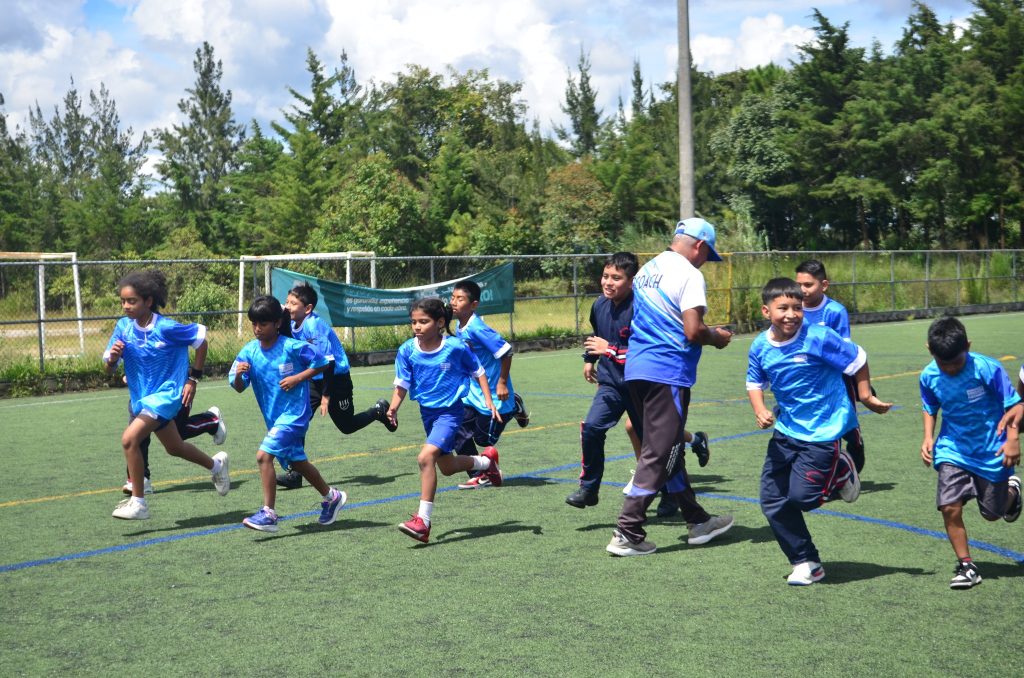 Instituciones fortalecen coordinación para impulsar educación física y deporte escolar en Guatemala