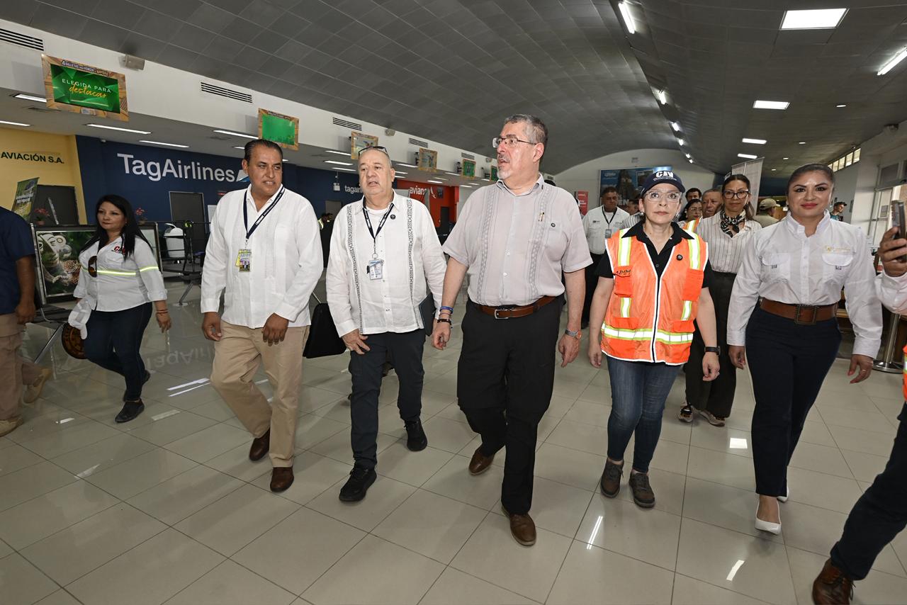 Presidente supervisa la modernización de operaciones y conectividad del Aeropuerto Internacional Mundo Maya