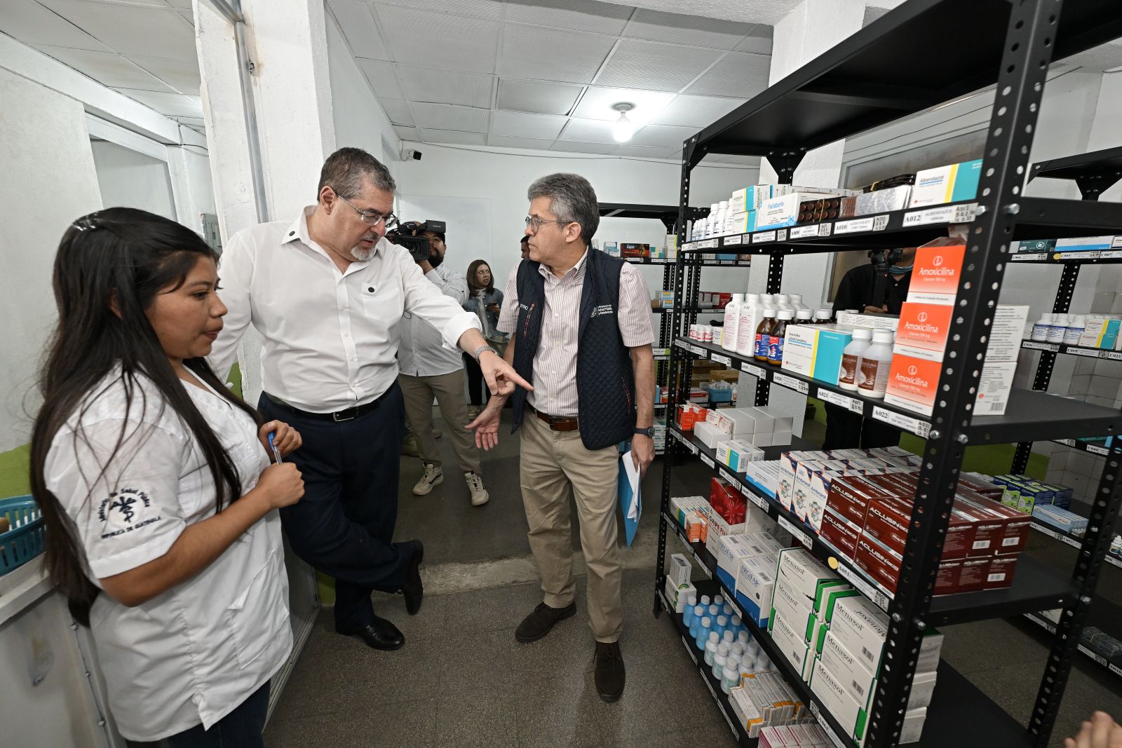Presidente Arévalo resalta función de farmacias de bajo costo y medicinas de calidad para población vulnerable
