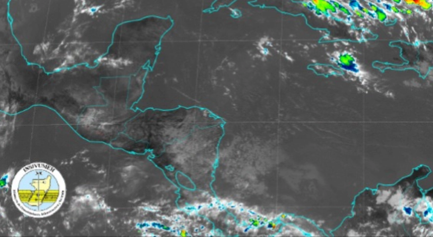Paso de ondas del este en Guatemala./Foto: Insivumeh. / Foto: NOAA.