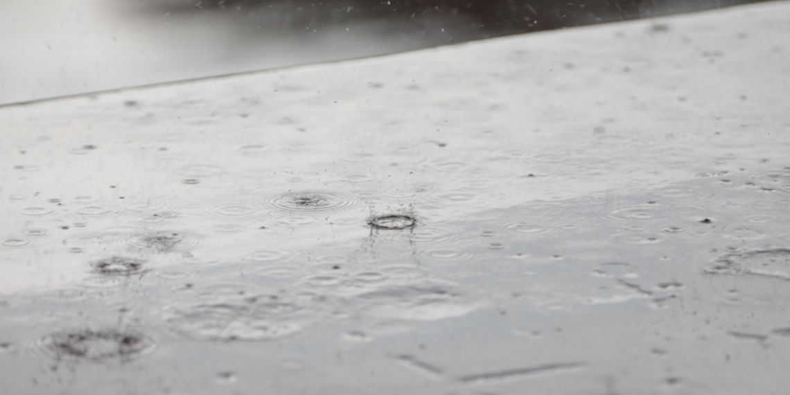 Onda del este favorece lluvias y altas temperaturas en el país./Foto: archivo.