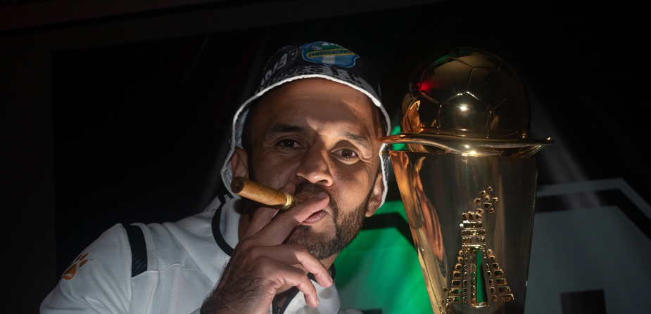 José Manuel “el Moyo” Contreras anuncia su retiro