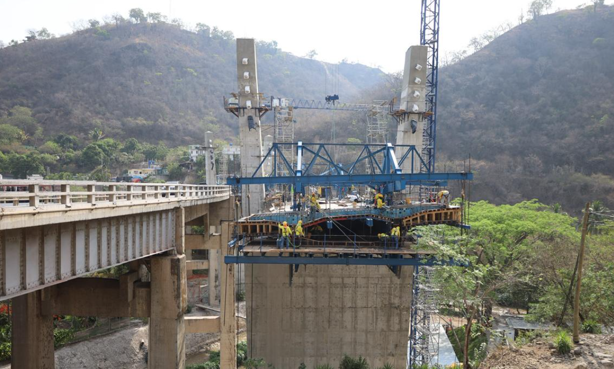 Puente Corozal avanza en su fase estructural./Foto: DGC.