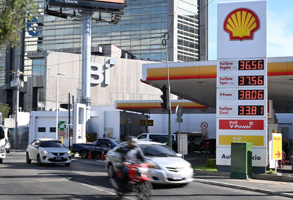 Reducción de precios de combustibles se refleja a nivel nacional./Foto: Byron de la Cruz.