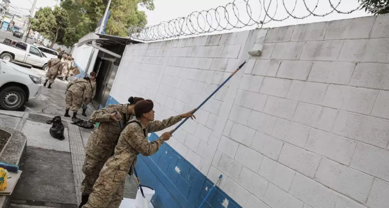 Reservas militares remozan el Centro de Capacitación Ocupacional y Álida España de Arana