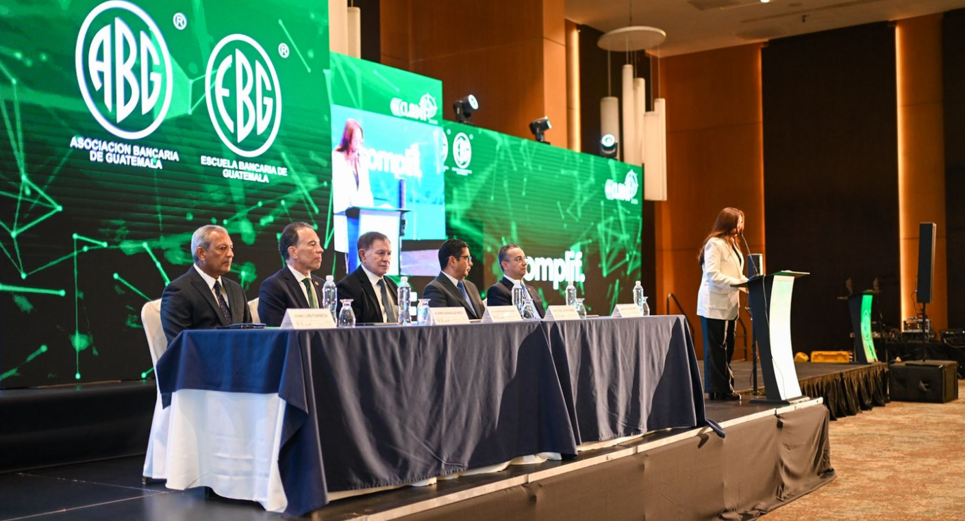 Autoridades, expertos y representantes del sistema financiero solicitan aprobar la ley contra el lavado de dinero