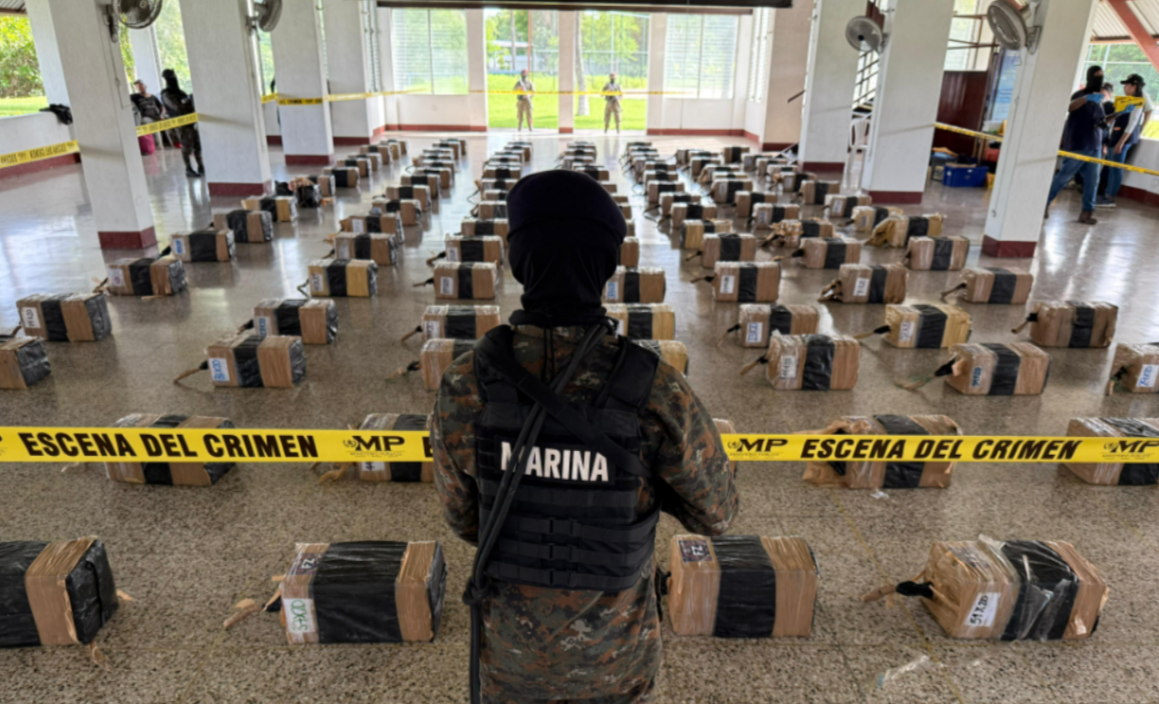 Ejército intensifica combate al narcotráfico con más de 7 mil kilos de cocaína incautados en 2026