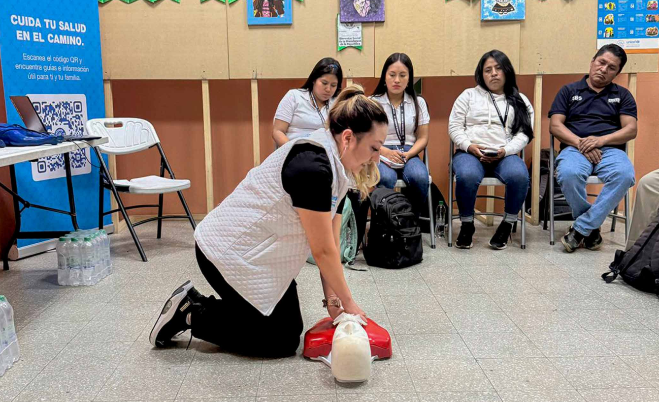Personal de SBS fortalece conocimientos en primeros auxilios junto a Médicos del Mundo