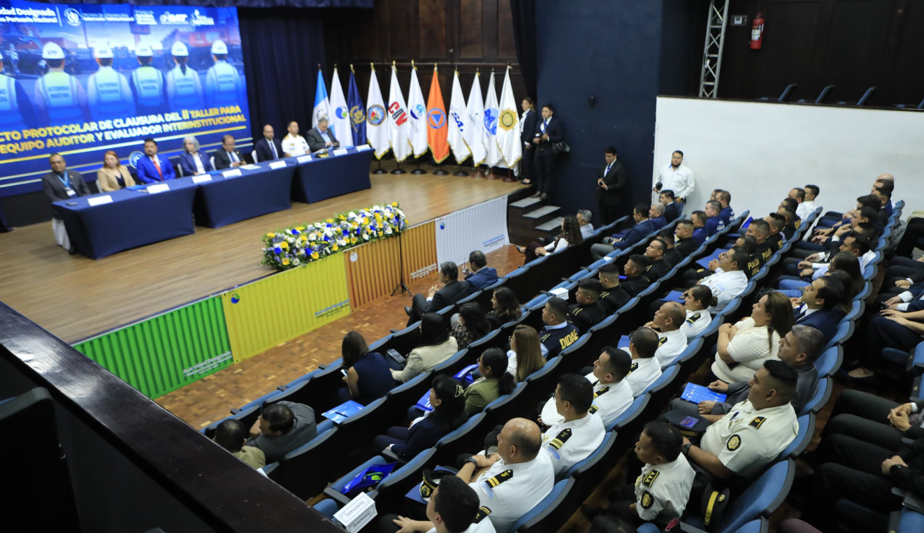Llevan a cabo taller de seguridad portuaria. / Foto: Mingob.