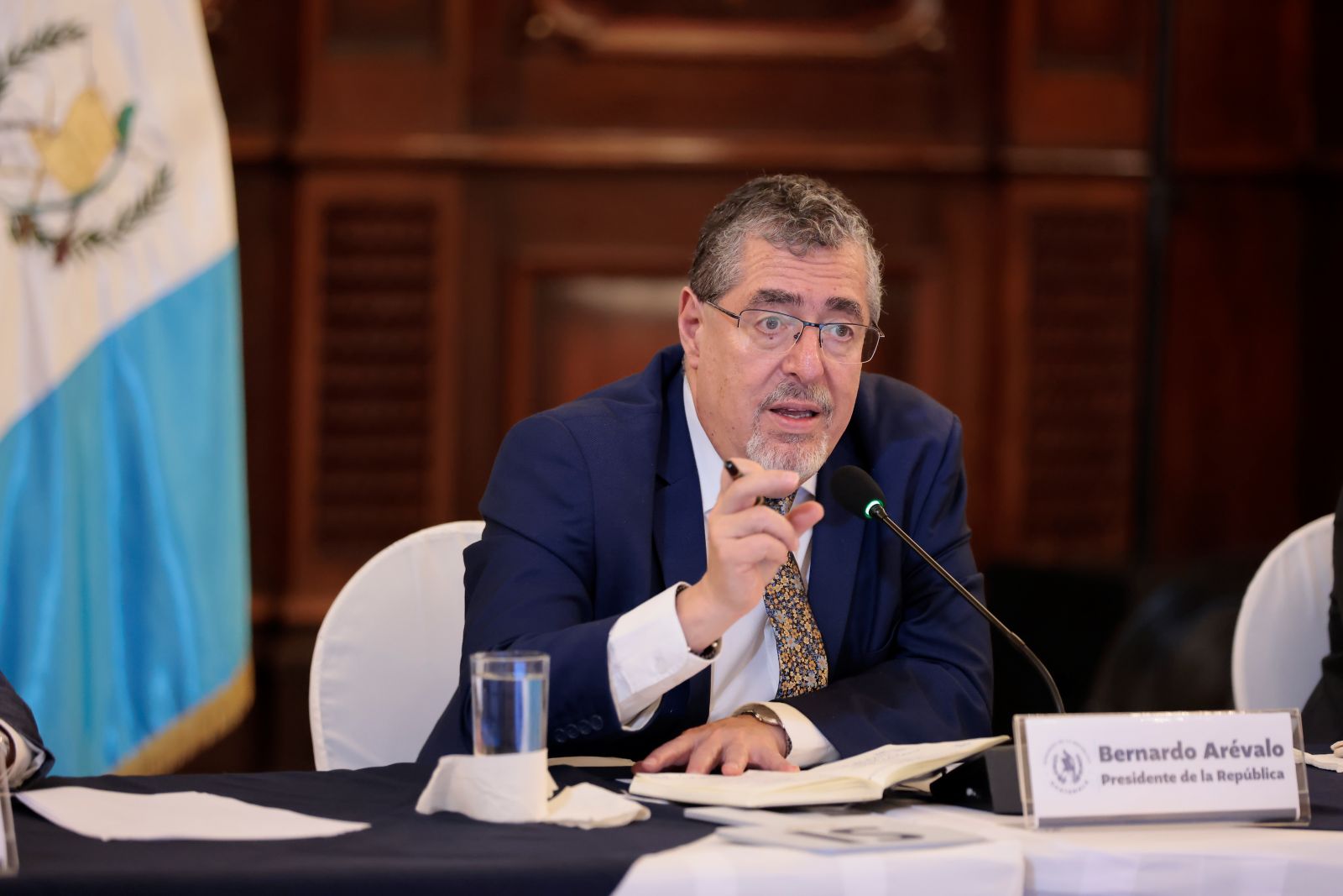 El presidente Bernardo Arévalo, durante la sesión del Conadur.