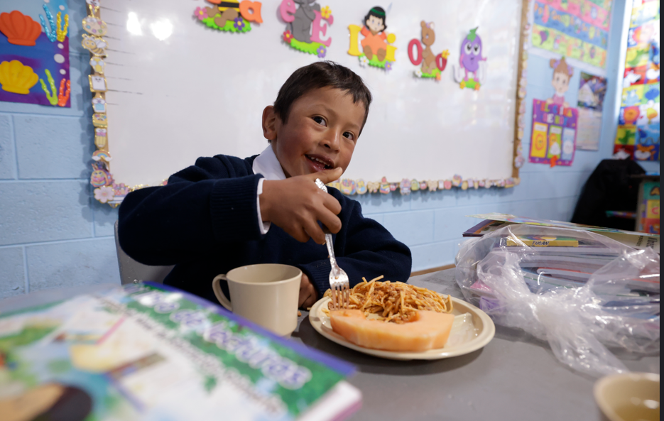 Mineduc realiza tercer desembolso por más de 600 millones para alimentación escolar