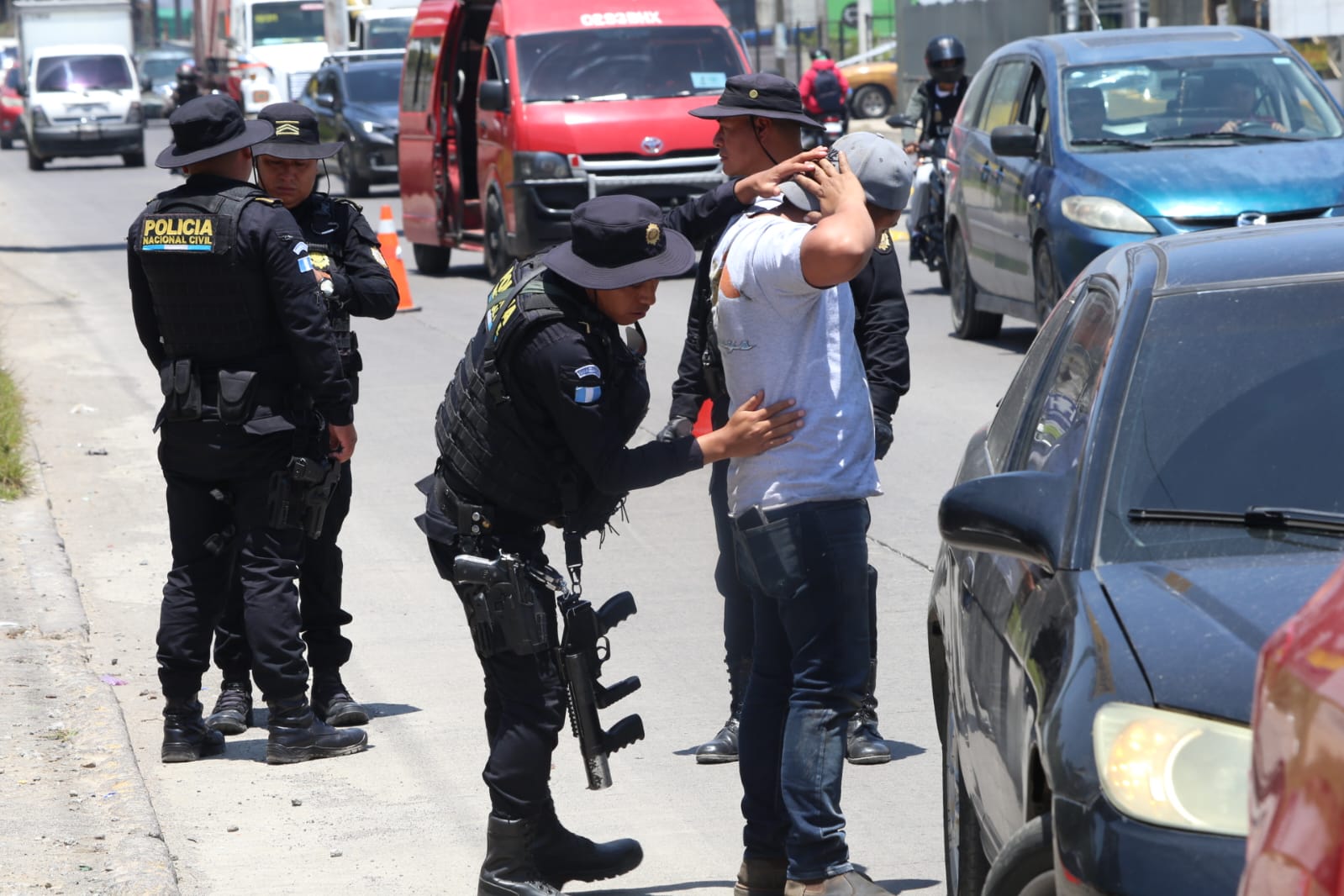 Estados de excepción dejan más de 7 mil capturas y miles de operativos de seguridad