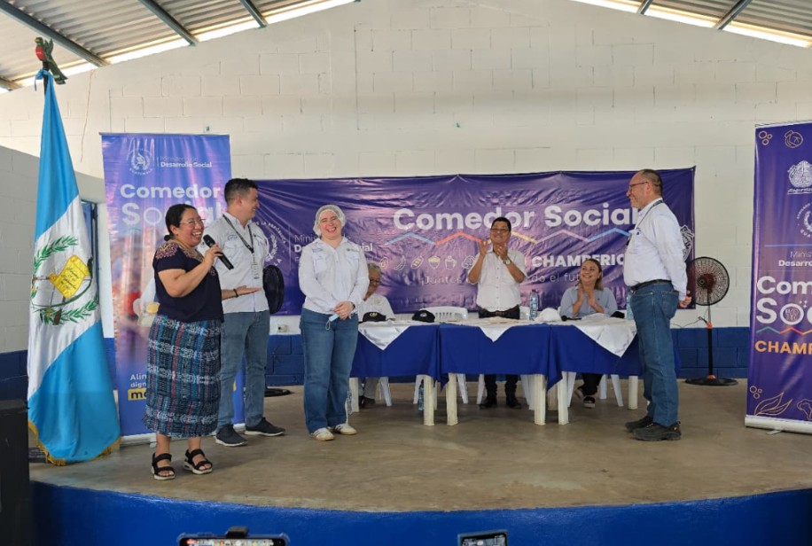 Comedor social de Champerico, Retalhuleu beneficia a familias vulnerables