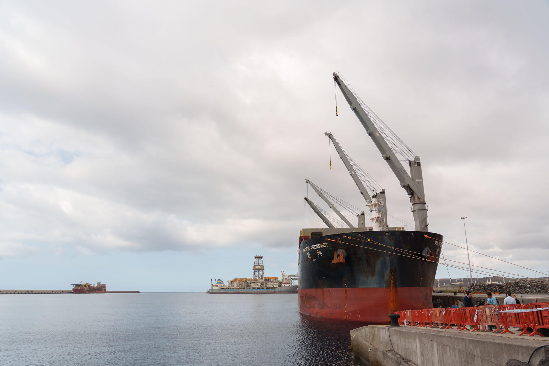 Puerto de Granadilla, Tenerife, se prepara para recibir al crucero con casos de hantavirus. / Foto: EFE.