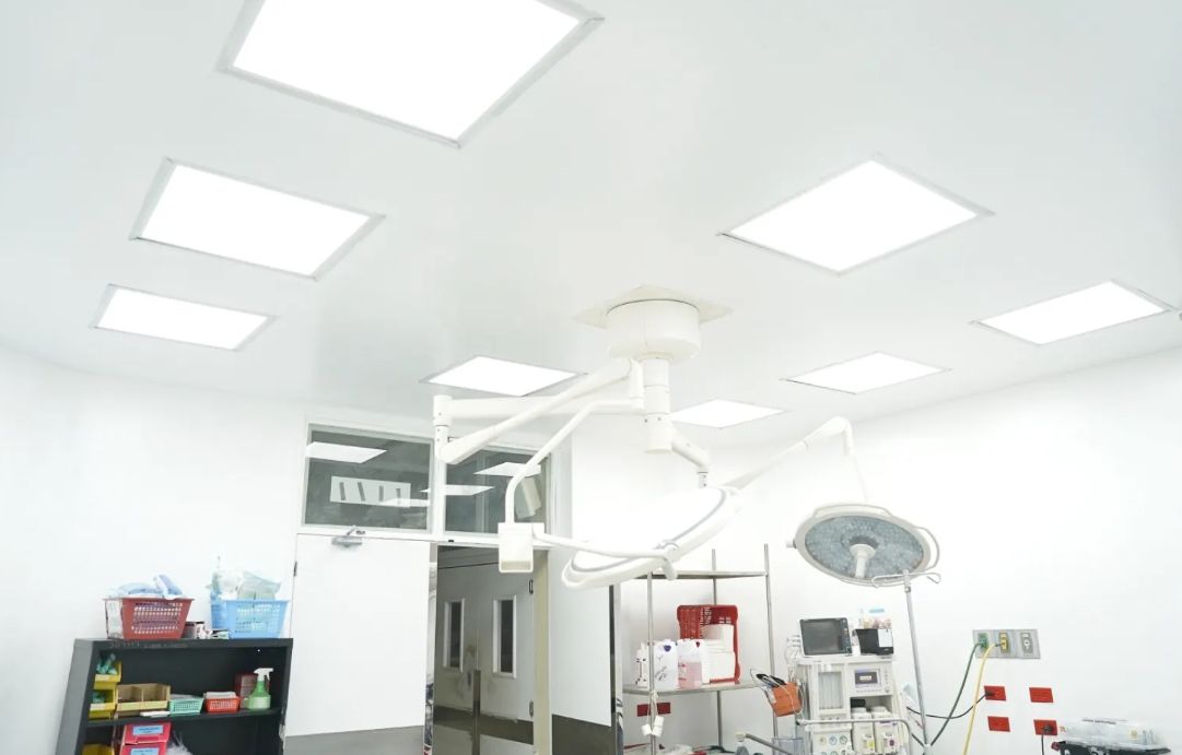 Hospital Pedro de Bethancourt fortaleció su infraestructura con mejoramiento de dos quirófanos