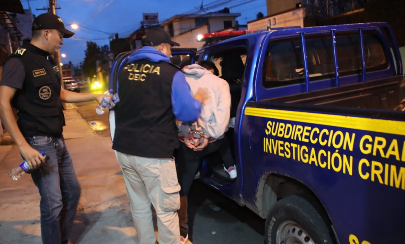 La captura es resultado de varias diligencias de investigación desarrolladas por agentes de la DEIC / Foto: PNC