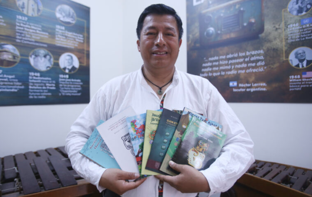 Miguel Tum, poeta guatemalteco que busca mantener viva la pureza del idioma Uspanteko