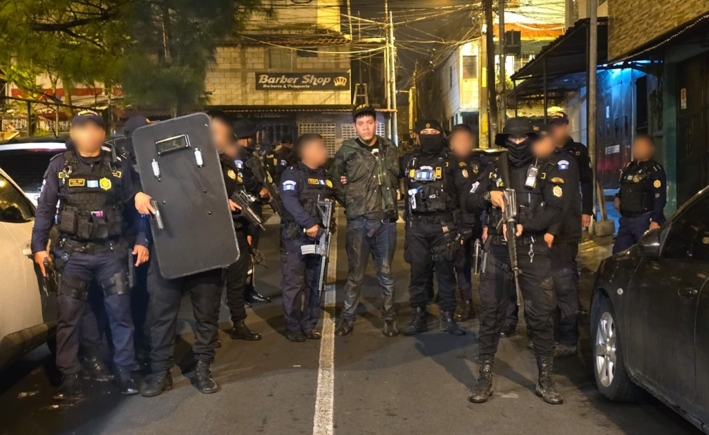 Capturan a mareros salvatrucha vinculados a doble femicidio luego de persecución armada