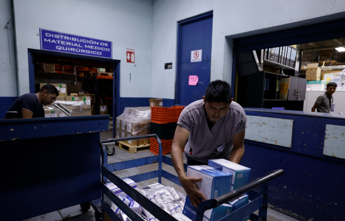 Hospital San Juan de Dios cuenta con abastecimiento de medicamentos y material quirúrgico para la atención de los guatemaltecos