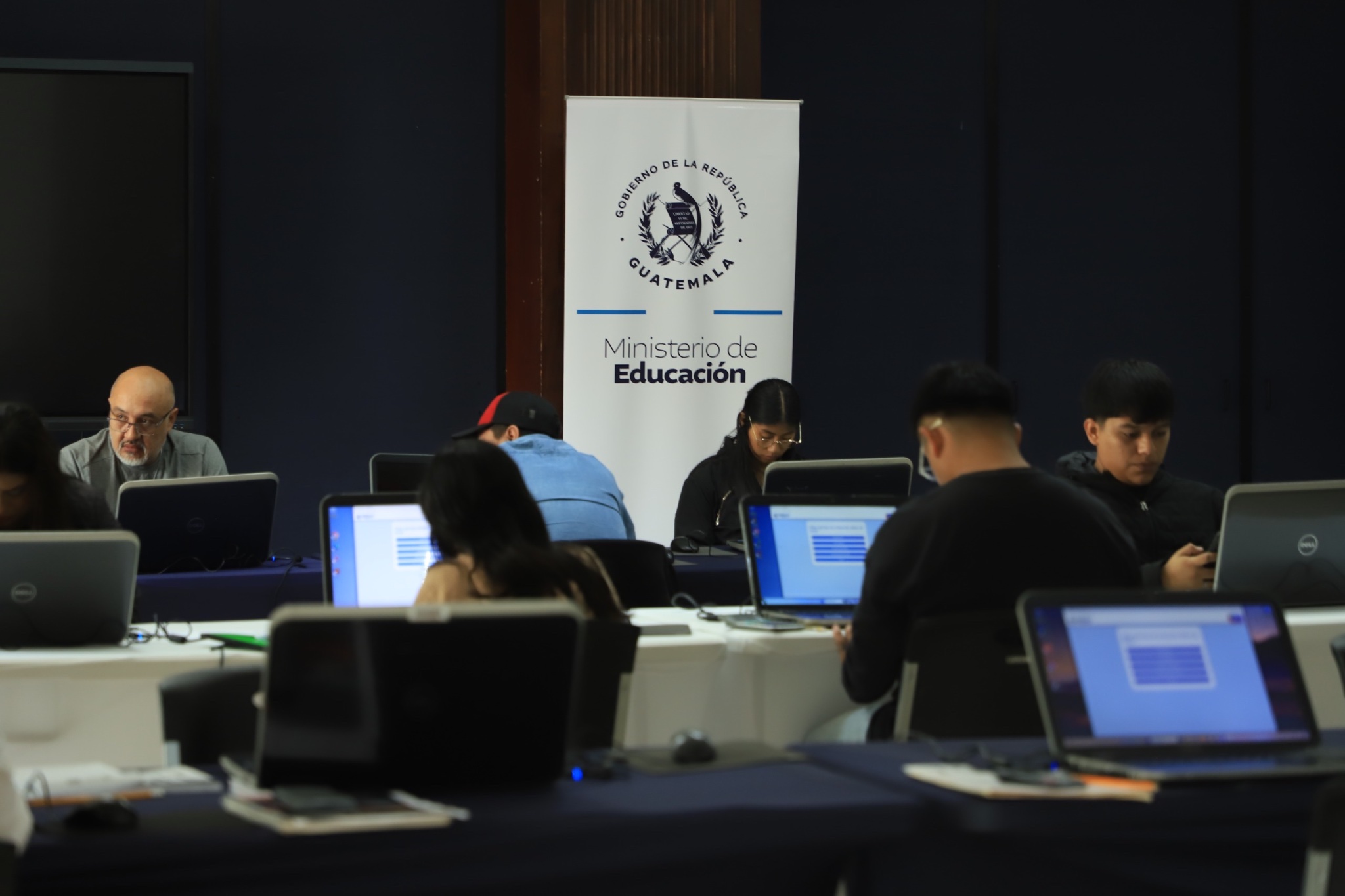 Más de 600 personas participaron en la segunda prueba de reconocimiento, validación y acreditación de habilidades básicas 2026